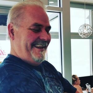 Meet your Posher, Wayne